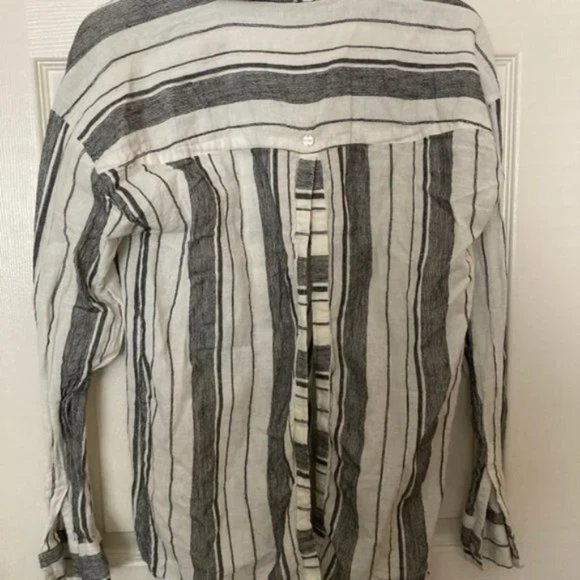 Rip Curl Buttondown Shirt - Picture 5 of 10